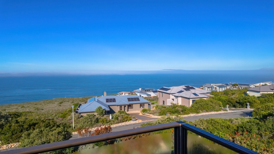 5 Bedroom Property for Sale in Village On Sea Western Cape